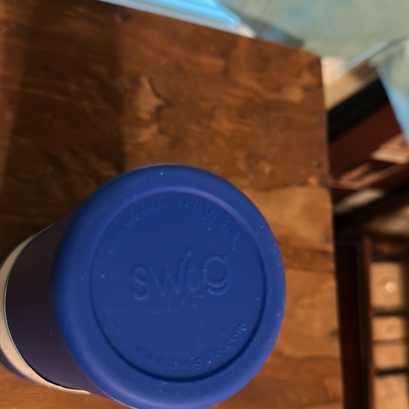 Swig - Picture 3 of 3